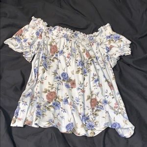 Floral off shoulder Soft & Sexy AE top